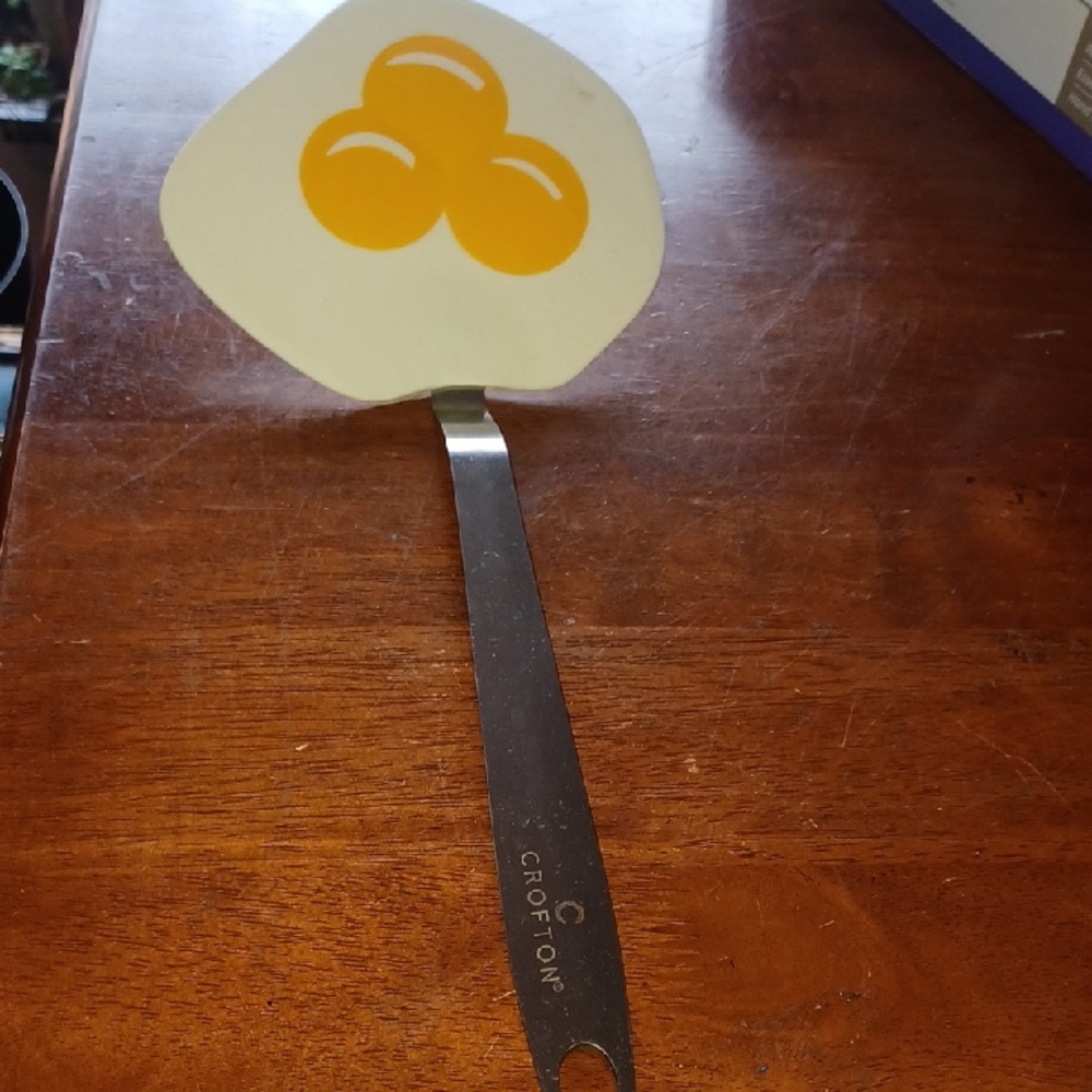 2/$12 Crofton Egg Spatula